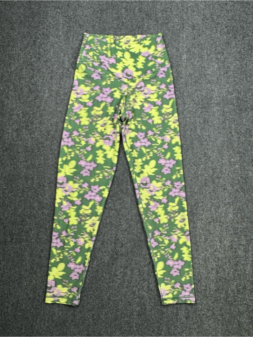 New OFFLINE by Aerie Real Me Leggings Size Large Crossover Green Floral